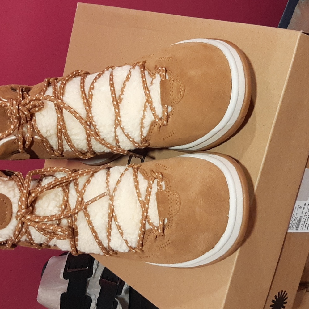 Ugg sude with sheap fur inside outside